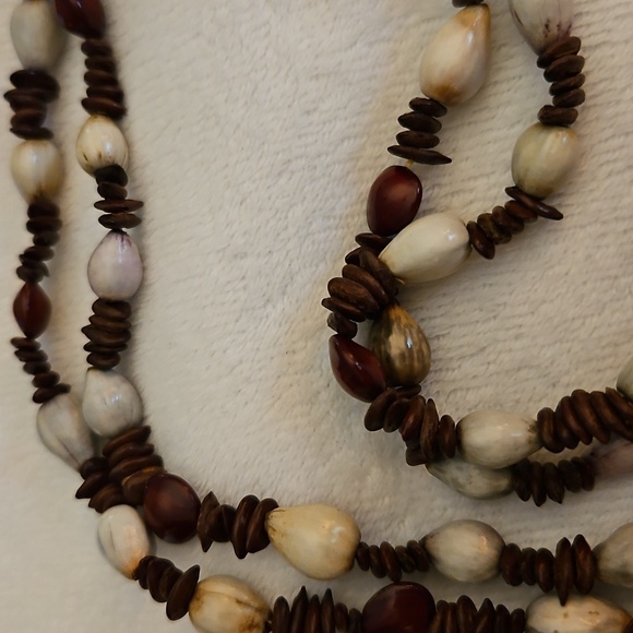 Vintage Hawaiian Koa Sea Bean Beaded Lei Necklace - Picture 4 of 8